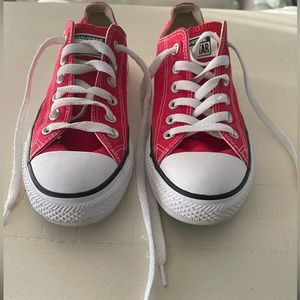 Red Converse size 8 women’s